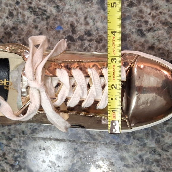 BEBE "CHARLIE" Sneakers. Sz. 6.5, Gold metallic and matte black. Small spot on - Picture 16 of 17